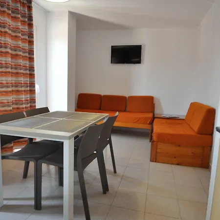 Apartmanhotel Safari 2*